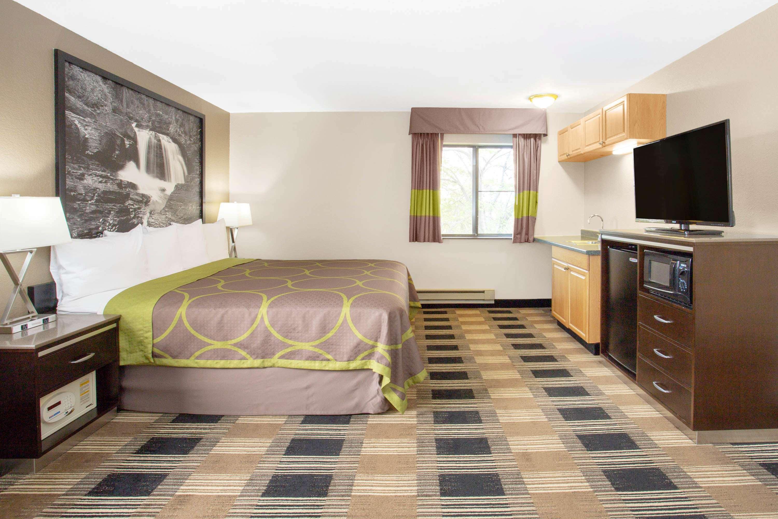 Hotel Super 8 By Wyndham Billings Extérieur photo