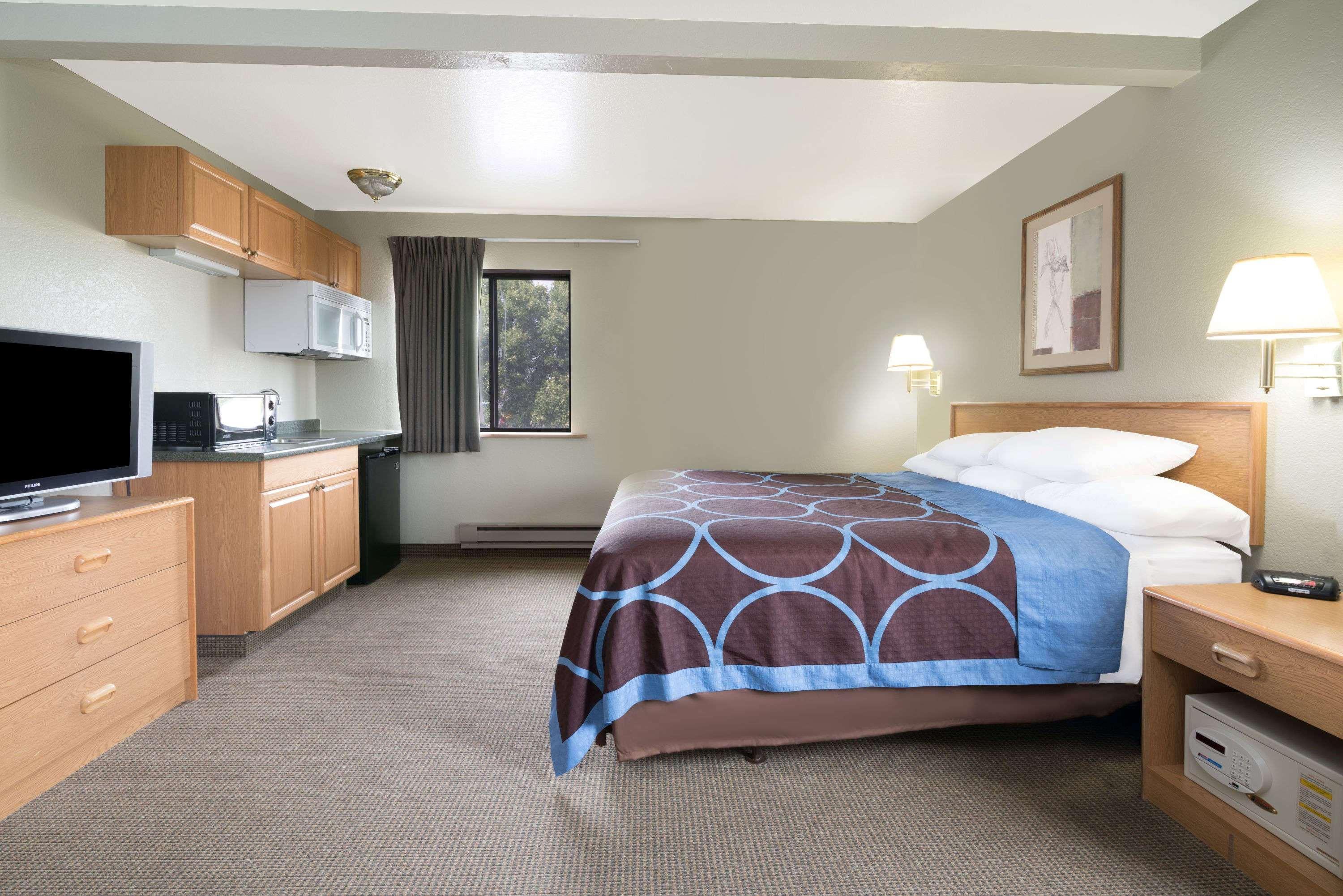 Hotel Super 8 By Wyndham Billings Extérieur photo
